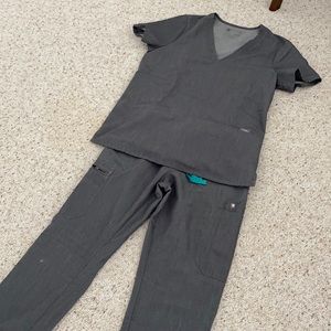 FIGS Scrubs - set 2